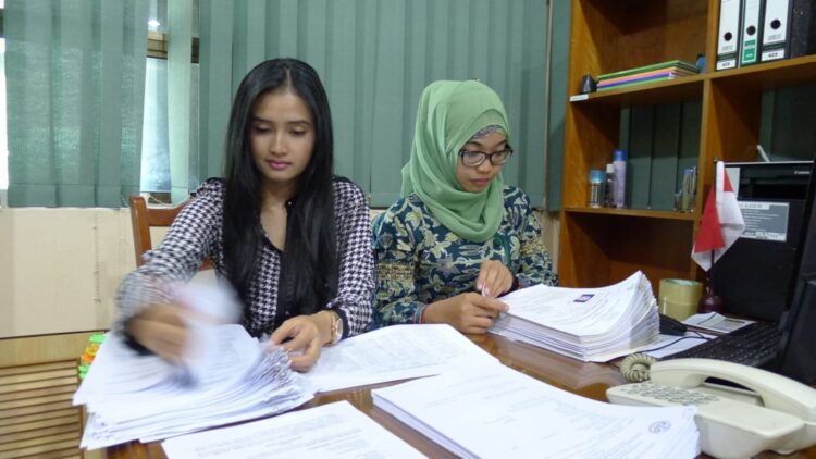 Simak Gaji dan Benefit Guru CLC Tahap 12 yang Menggiurkan!