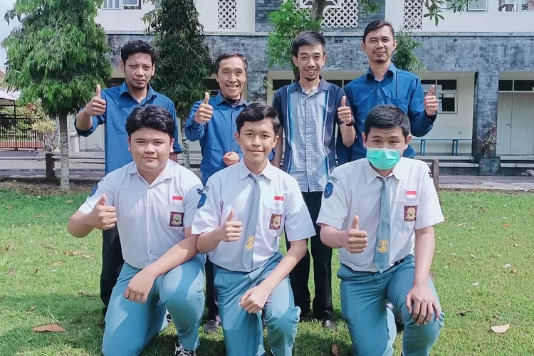 10 Contoh Janji Siswa Paling Tegas dan Penjelasan Maknanya