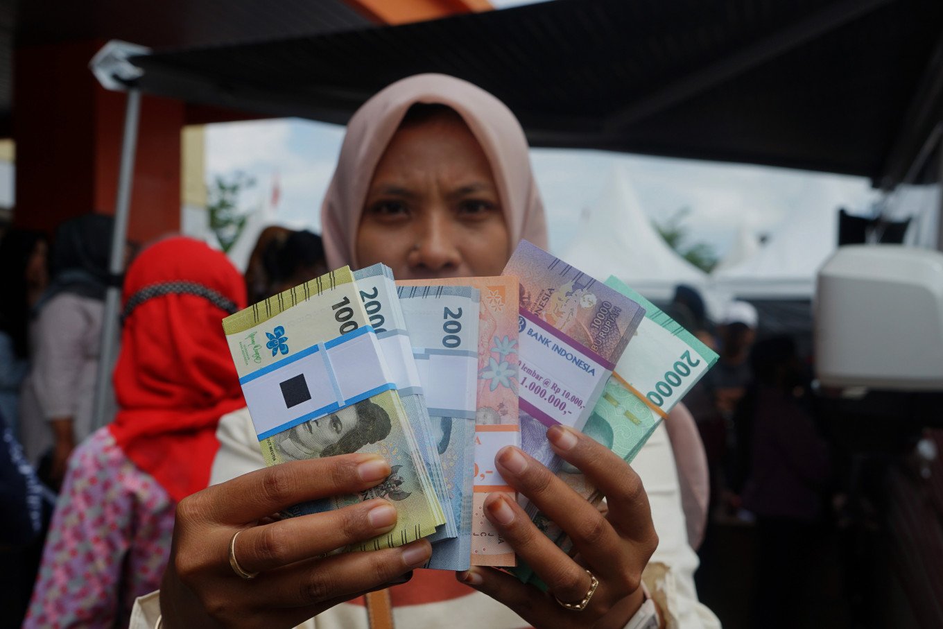 Penerima PKH di Jateng Berbahagia- Bantuan Sebesar 1juta 800ribu Akan Di Kirimkan Cash Untuk Masing-masing Kepala Keluarga