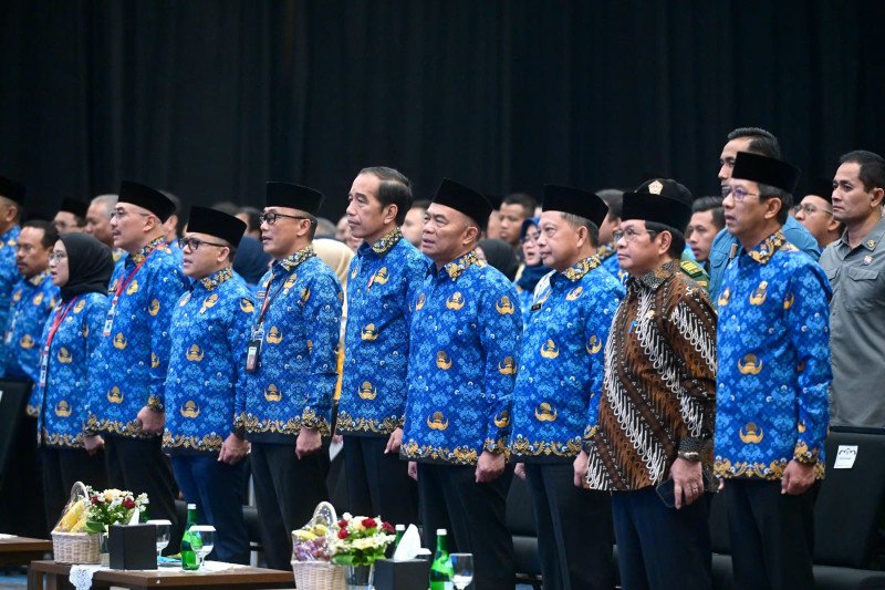 Sesuai Undang-undang- Guru-guru Dengan Kategori Berikut Berhak Mendapatkan Tunjangan dan Penghargaan Berikut